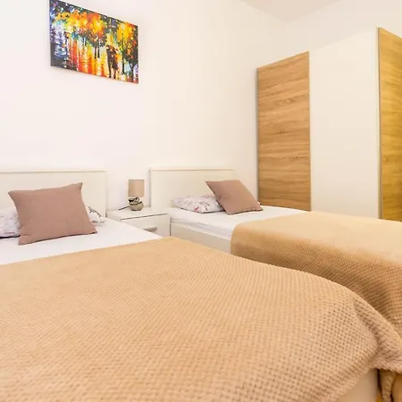 Silvana * Marusici (Split-Dalmatia)